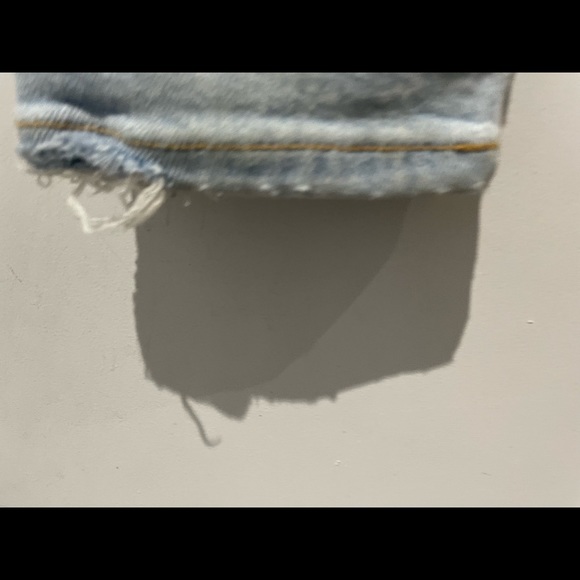 Agolde premium collection. Size 26. Cut 46628. Style A003-1045. Luxurious feel. - Picture 9 of 10